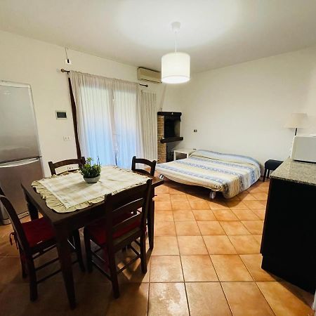 Borgo Del Nibbio Apartment Porto Levante Bagian luar foto