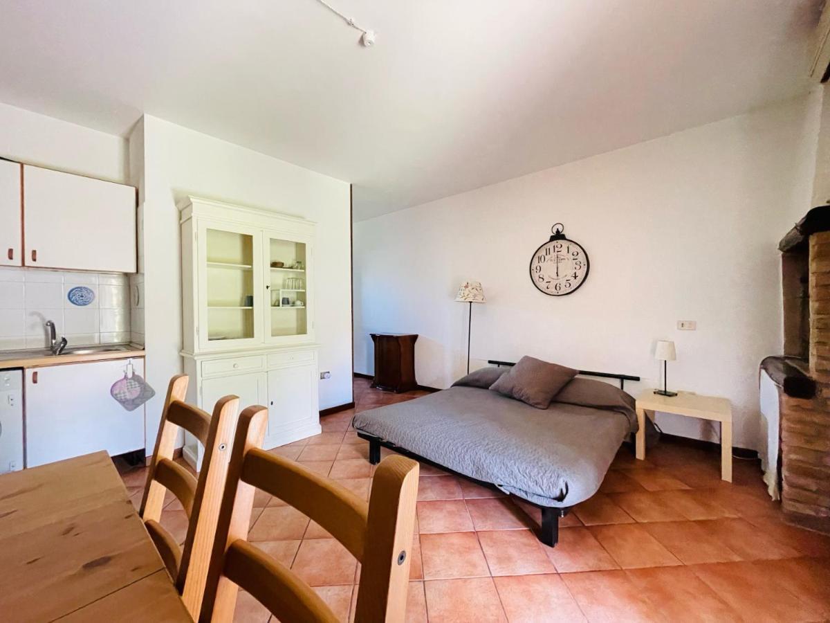Borgo Del Nibbio Apartment Porto Levante Bagian luar foto