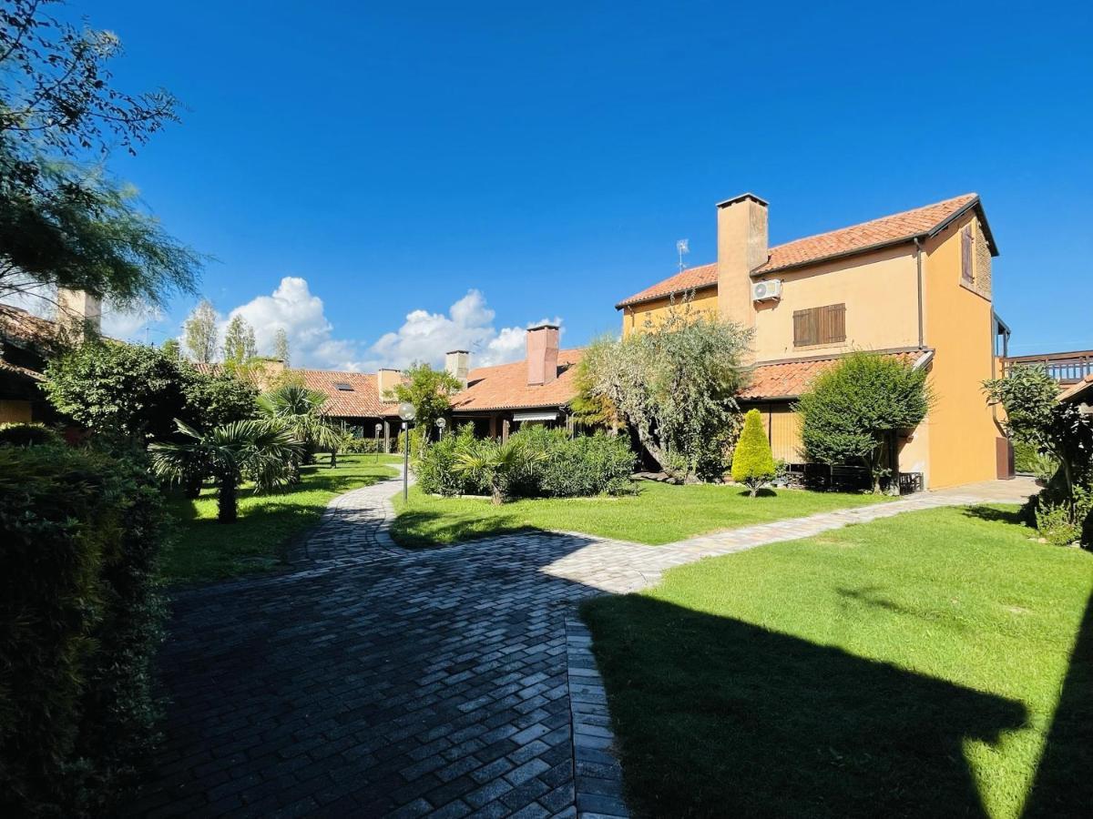 Borgo Del Nibbio Apartment Porto Levante Bagian luar foto