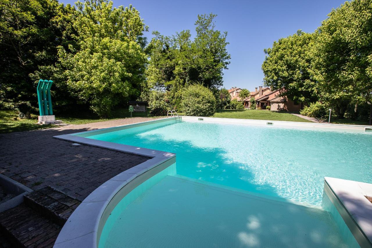 Borgo Del Nibbio Apartment Porto Levante Bagian luar foto