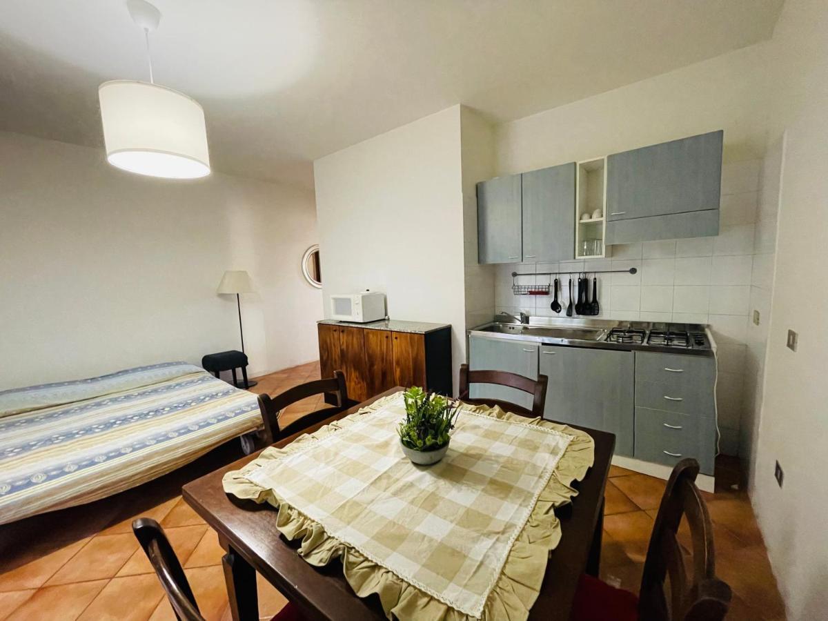 Borgo Del Nibbio Apartment Porto Levante Bagian luar foto
