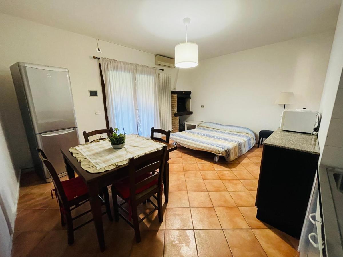 Borgo Del Nibbio Apartment Porto Levante Bagian luar foto